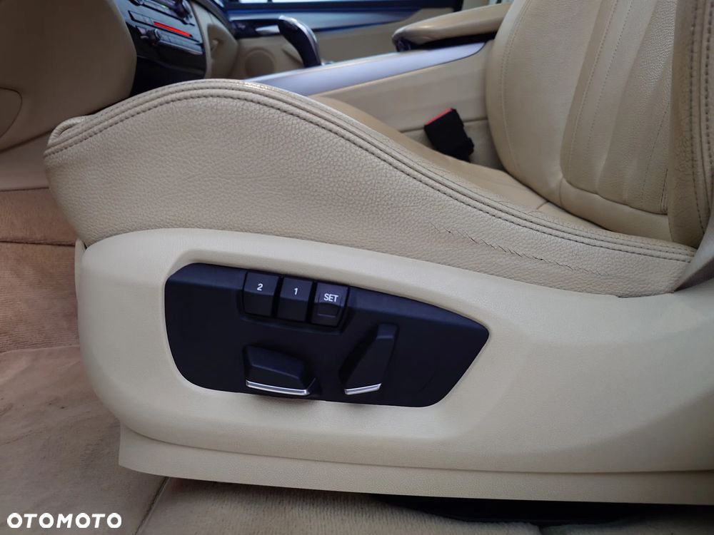 BMW X5 xDrive25d - 9