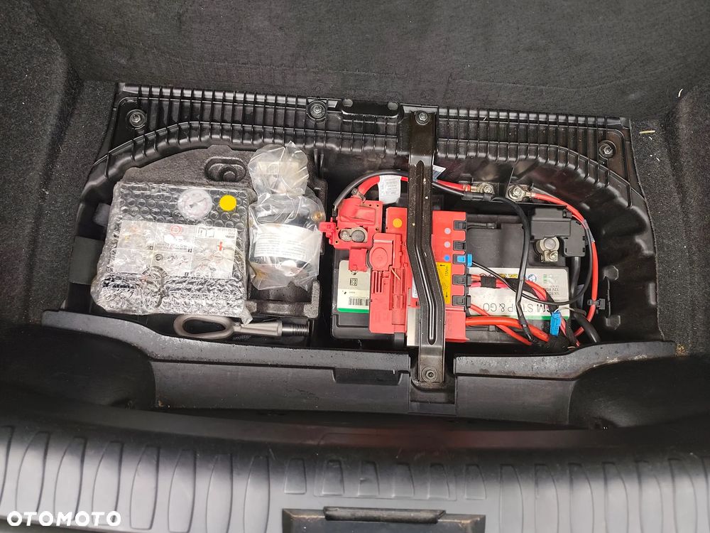 BMW Seria 1 118d - 14