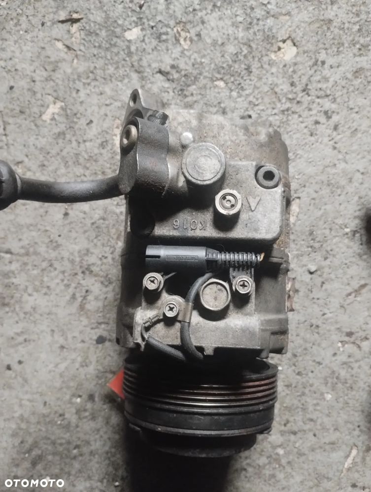 BMW E39 96-03 r. 2,0 B SPRĘŻARKA KOMPRESOR KLIMATYZACJI DENSO 147100-5690 * - 2