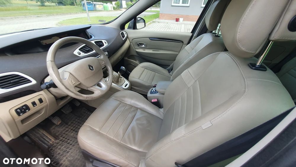 Renault Grand Scenic TCe 130 Dynamique - 9