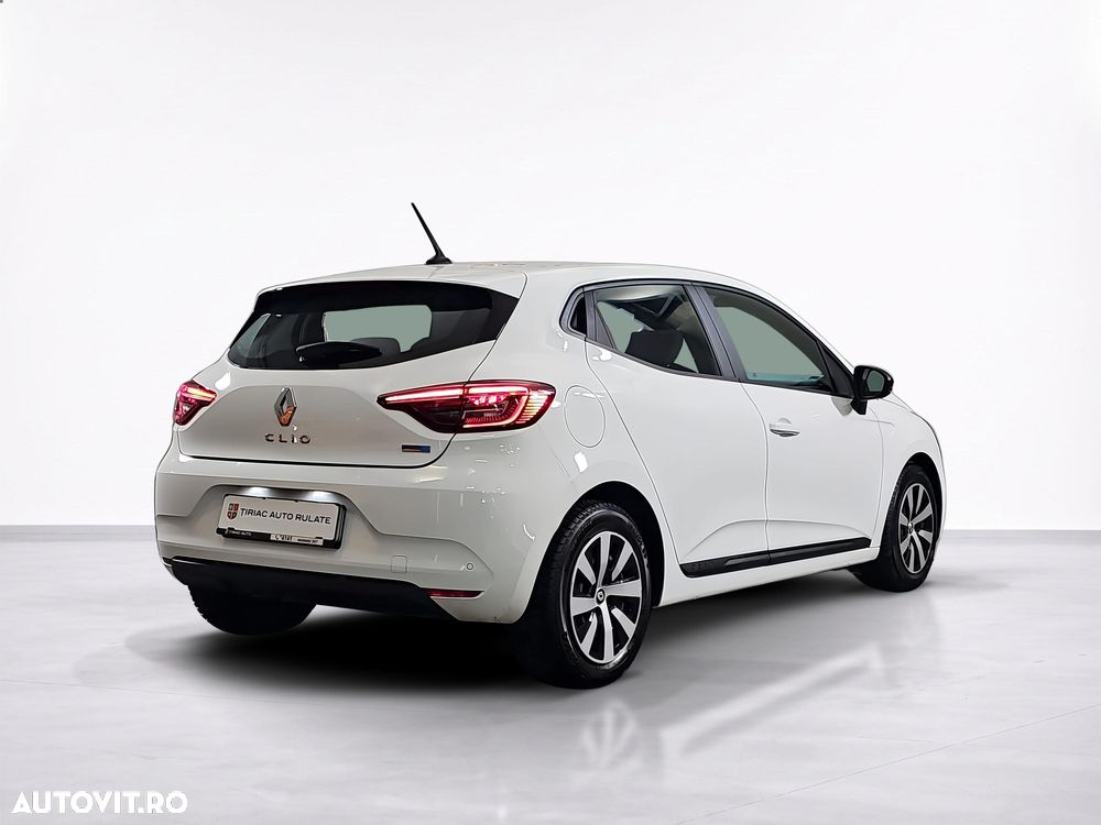Renault Clio - 6