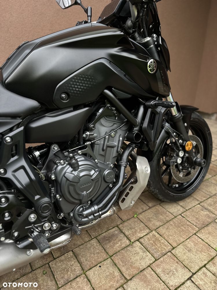 Yamaha MT - 6