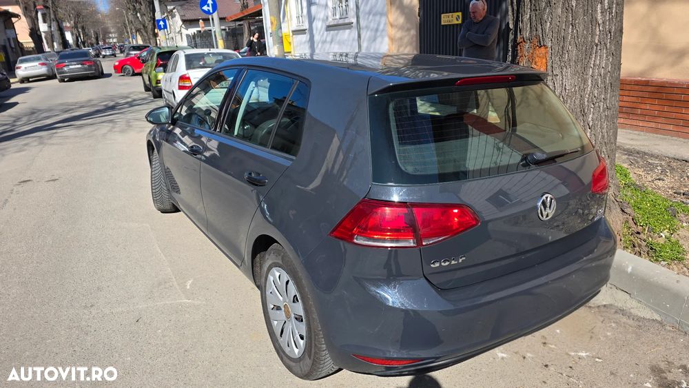 Volkswagen Golf 1.2 TSI BMT Comfortline - 4