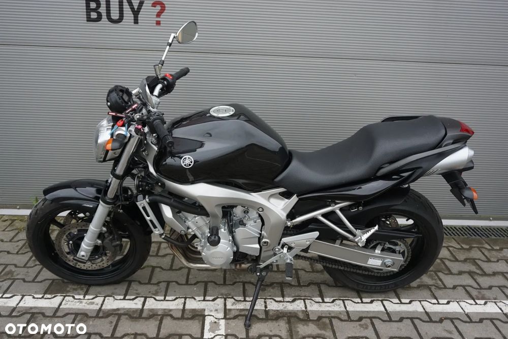 Yamaha FZ6 - 11