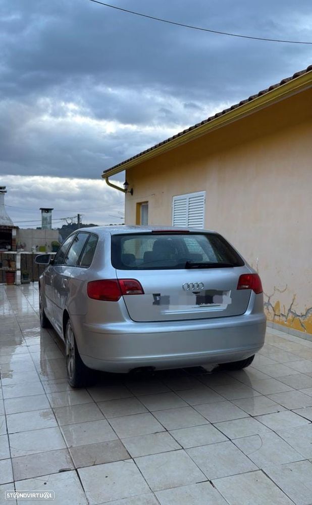 Audi A3 Sportback - 2
