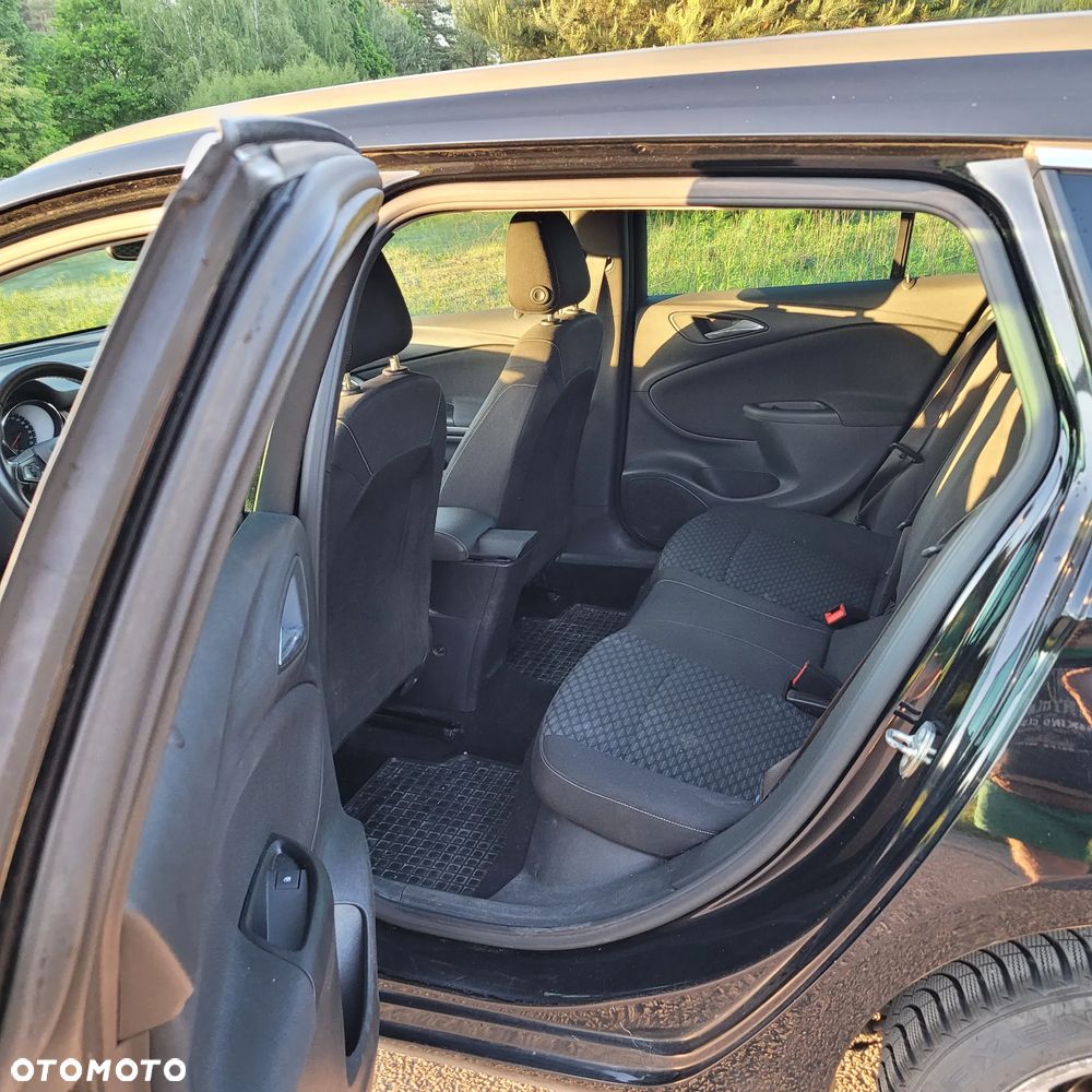 Opel Astra 1.4 T Enjoy - 7