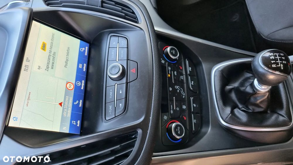 Ford Kuga 2.0 TDCi 2x4 Cool & Connect - 25