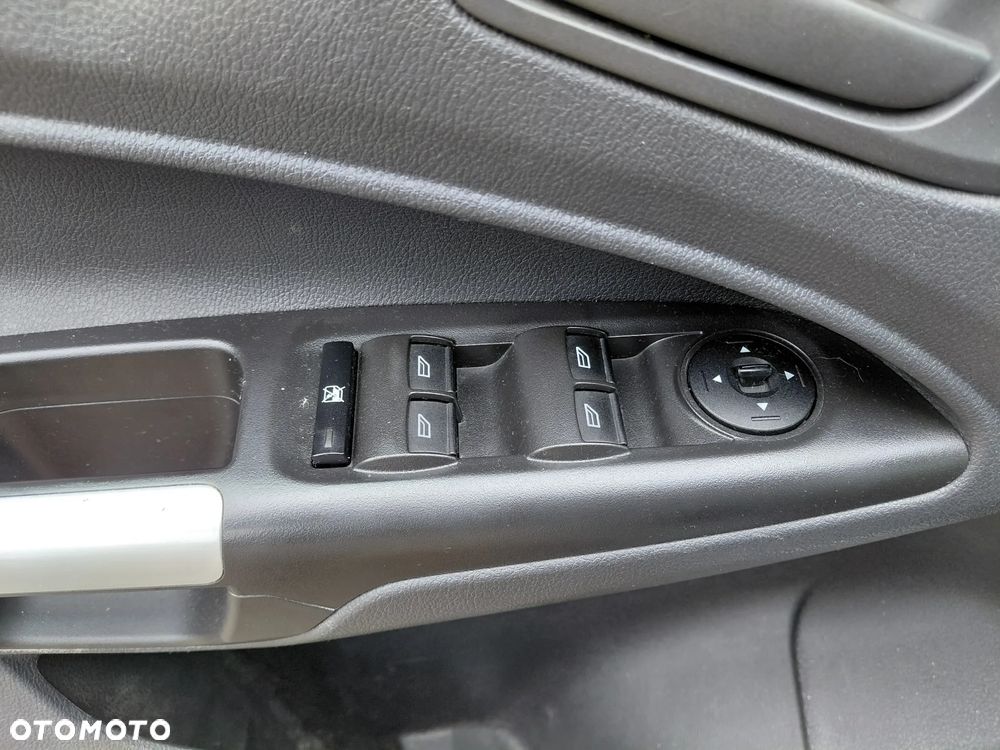 Ford Tourneo Connect - 14