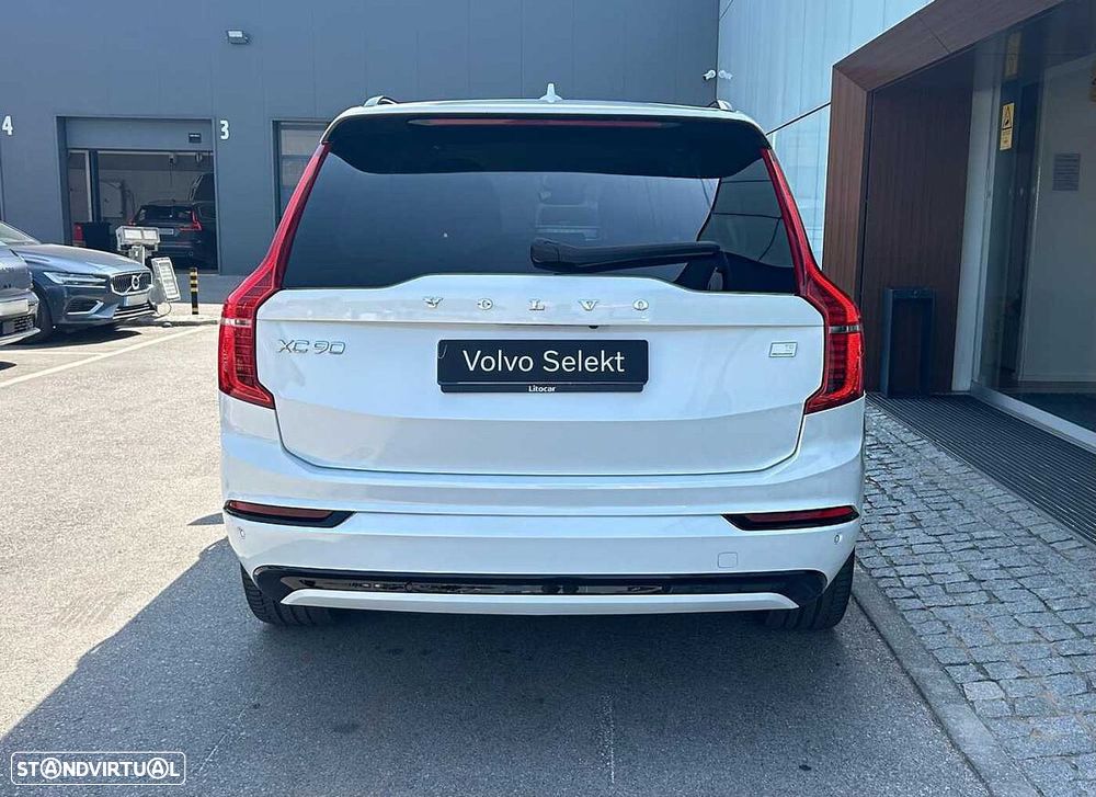 Volvo XC 90 - 9