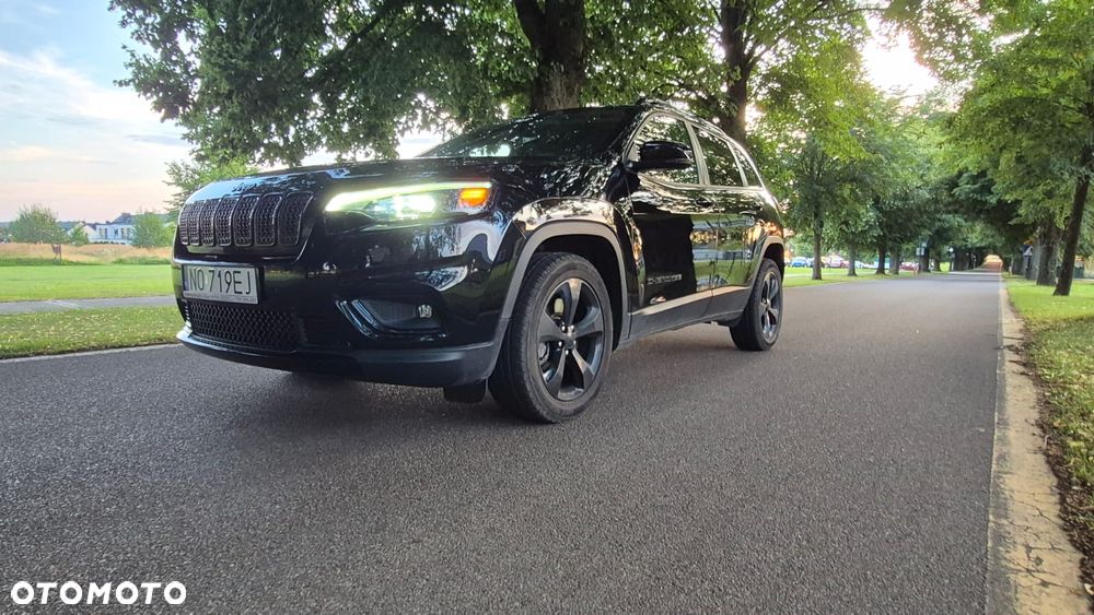Jeep Cherokee - 16