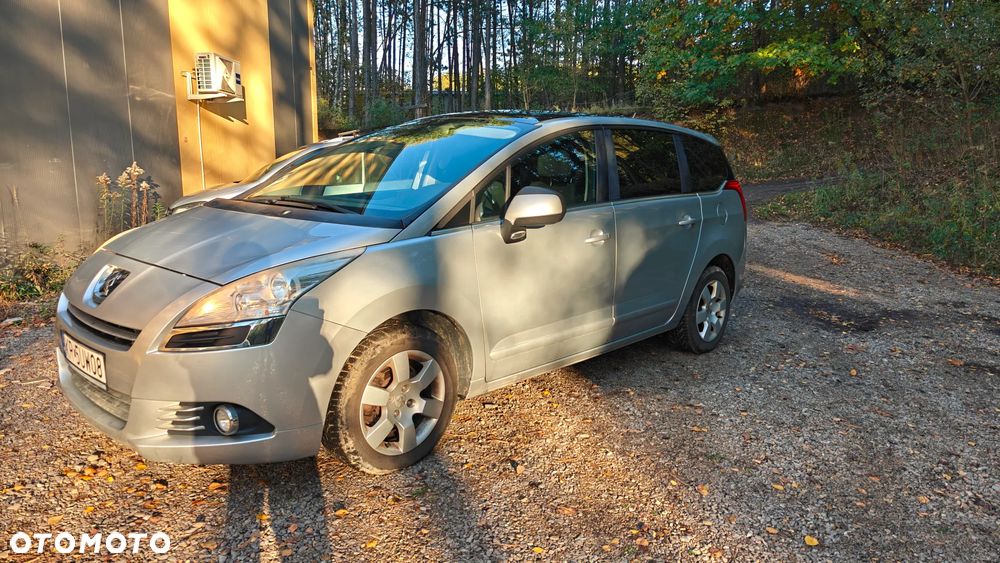 Peugeot 5008 1.6 THP Active 7os - 8