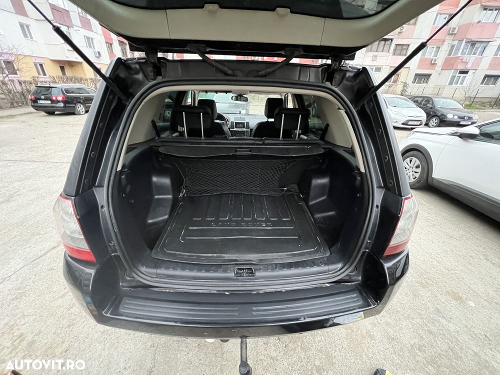 Land Rover Freelander 2 2.2L TD4 HSE - 13