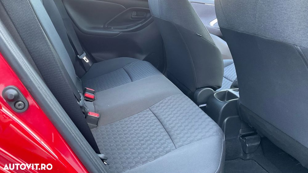 Toyota Yaris 1.5 L Dynamic - 7