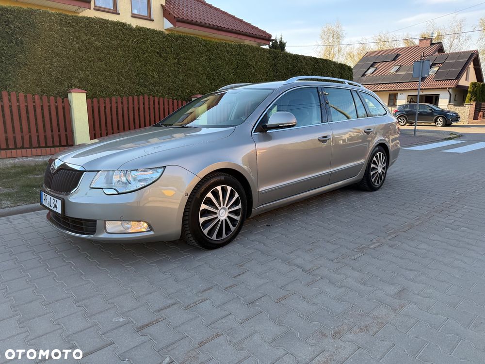 Skoda Superb 2.0 TDI 4x4 Exclusive - 9