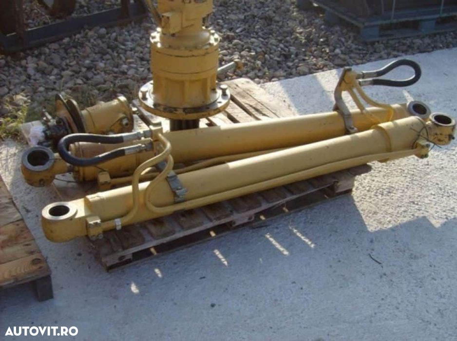 Cilindru si reductor rotire caterpillar 317 ult-06532 - 1