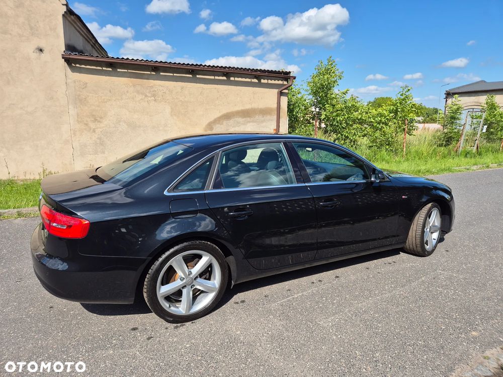 Audi A4 Limousine - 8
