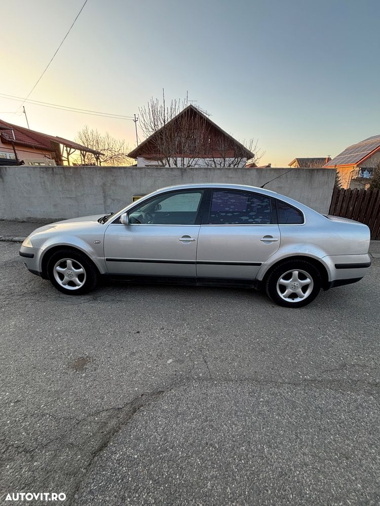 Volkswagen Passat Standard - 4