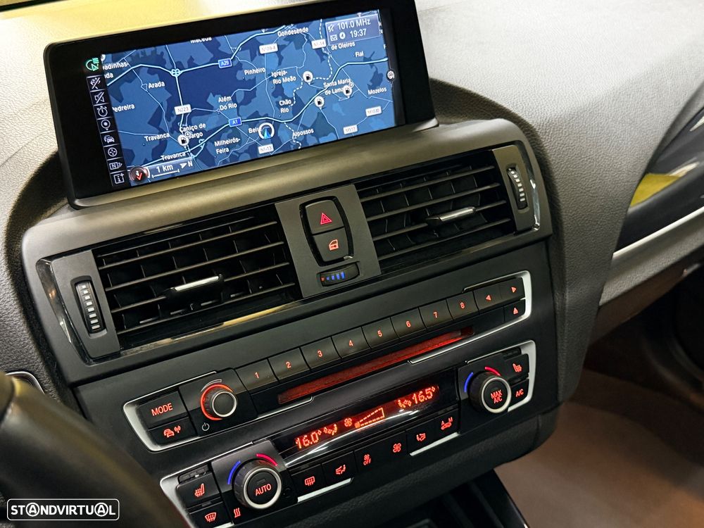 BMW 118 d Pack M - 21