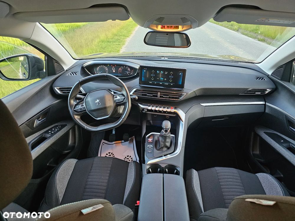 Peugeot 5008 - 10