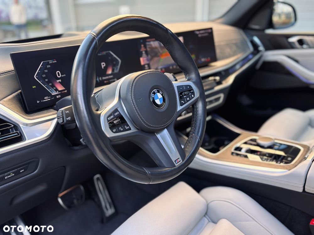 BMW X5 xDrive40i - 11
