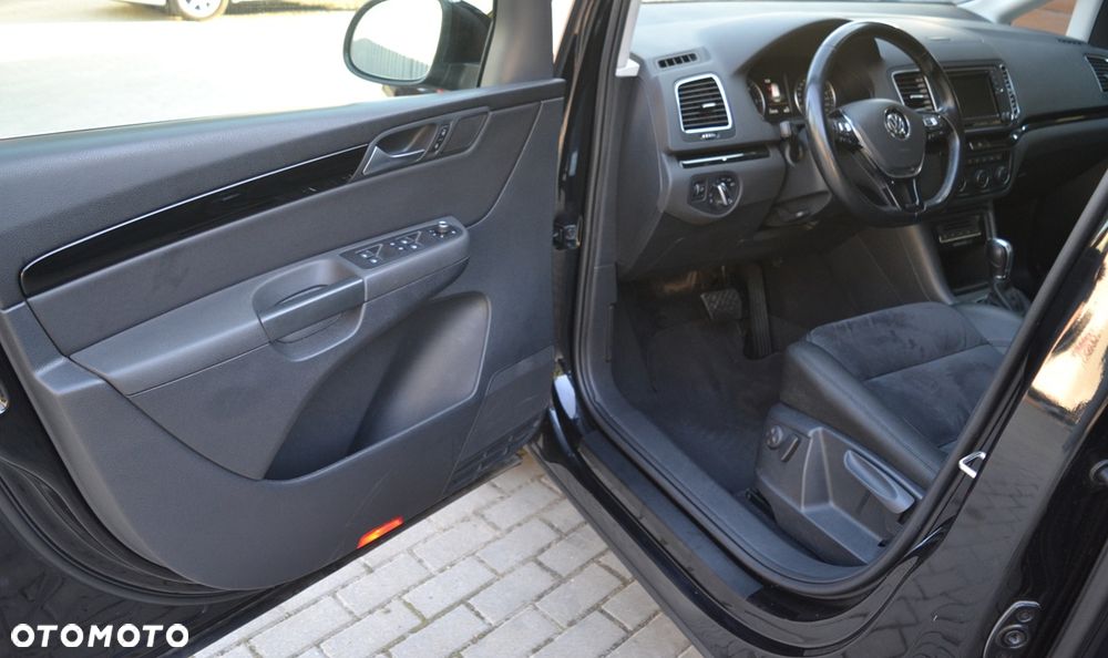 Volkswagen Sharan 2.0 TDI DSG Highline Black Style - 16