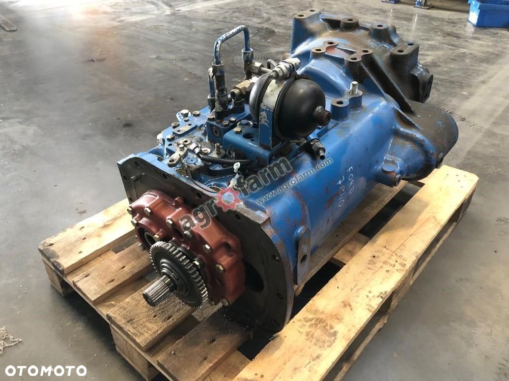 Skrzynia biegów Ford 7840 F0NN7003FD - 2