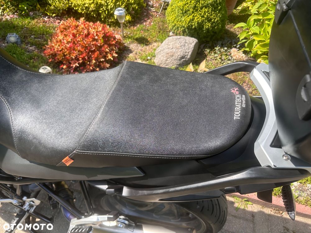 BMW R - 19