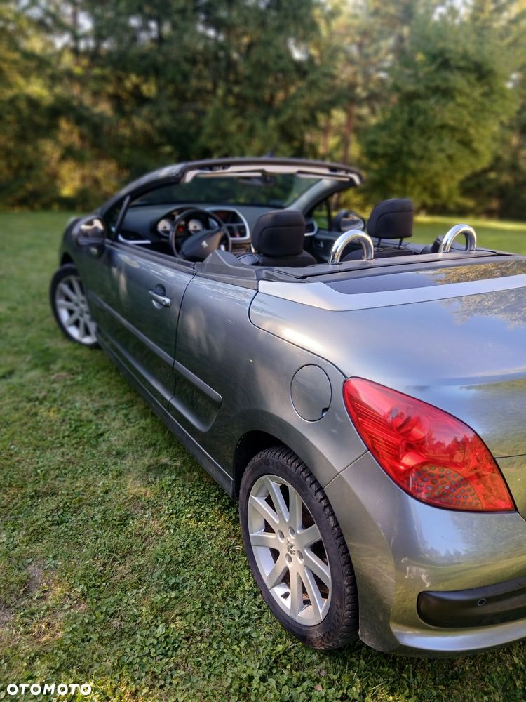 Peugeot 207 CC - 4