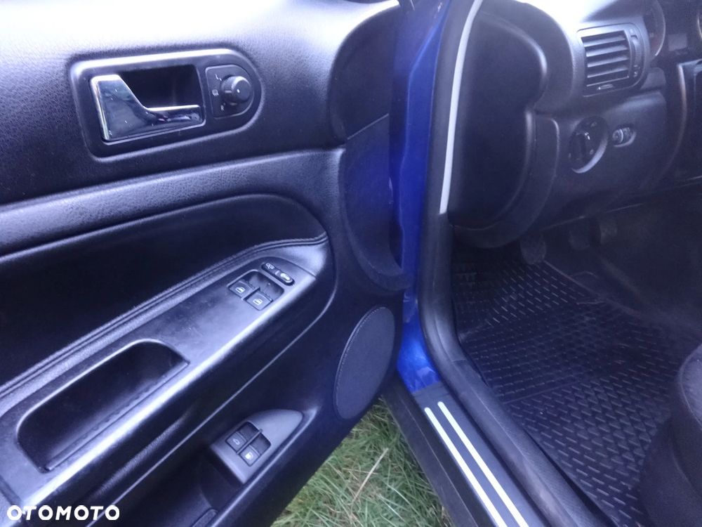 Volkswagen Passat 1.9 TDI 4Mot Basis - 5