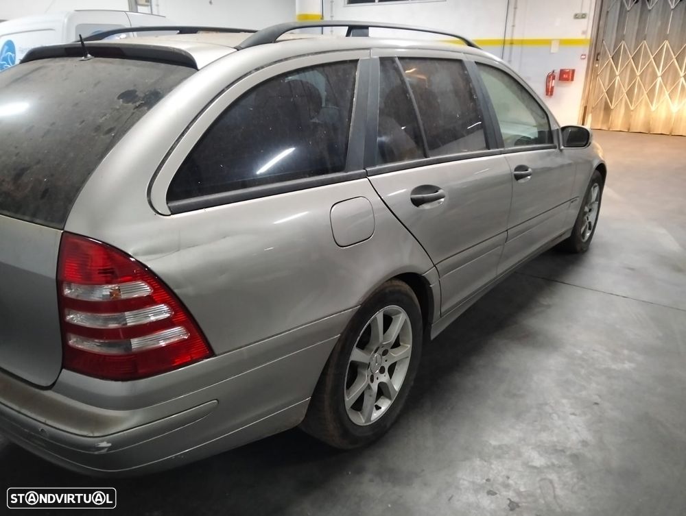 Mercedes-Benz carrinha C220 cdi 150 cv ano 2003 - 4