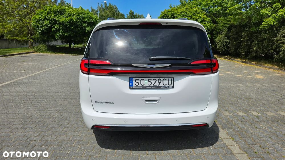 Chrysler Pacifica - 19