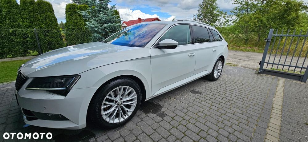 Skoda Superb 2.0 TDI 4x4 L&K DSG - 5