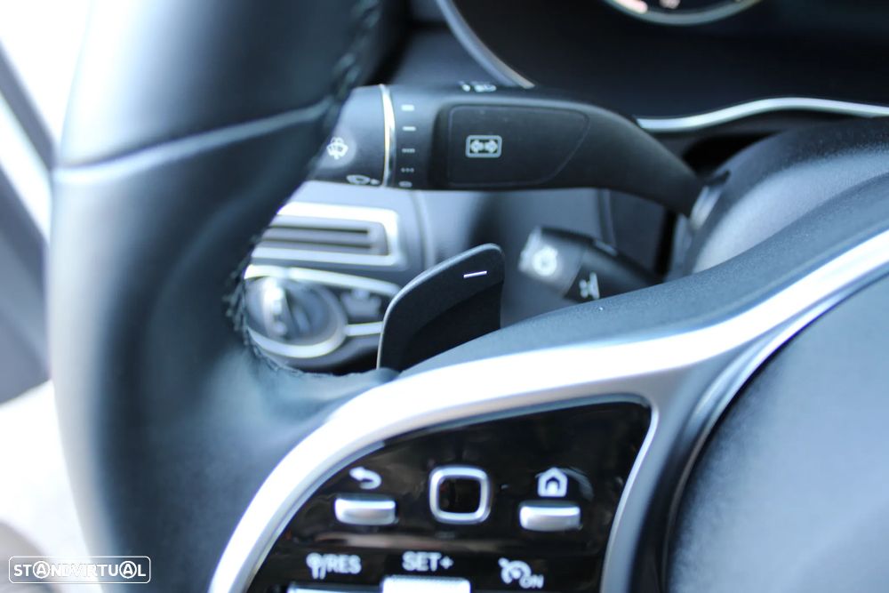 Mercedes-Benz C 300 4Matic 9G-TRONIC AMG Line Advanced - 19