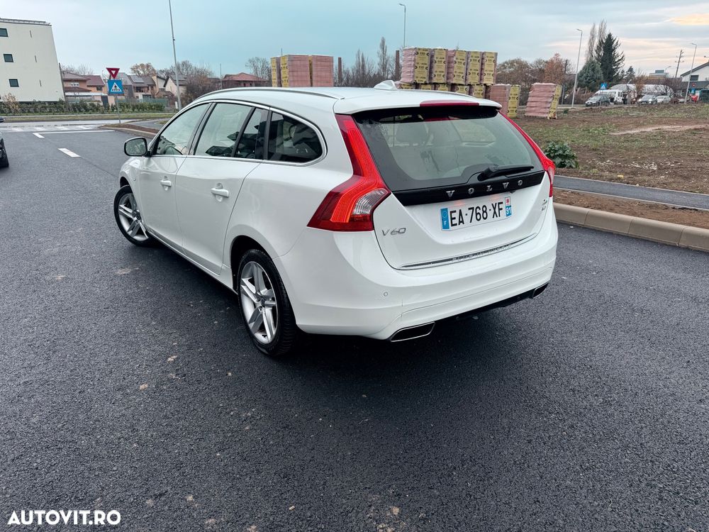 Volvo V60 D5 Geartronic Summum - 3