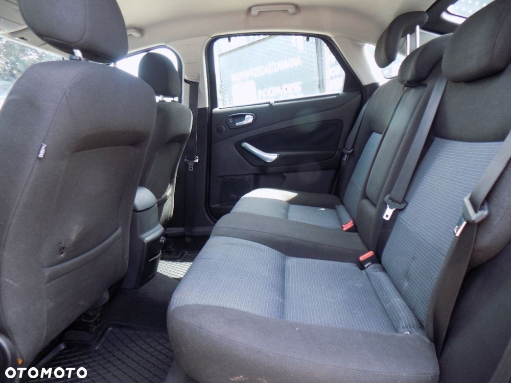 Ford Mondeo - 9