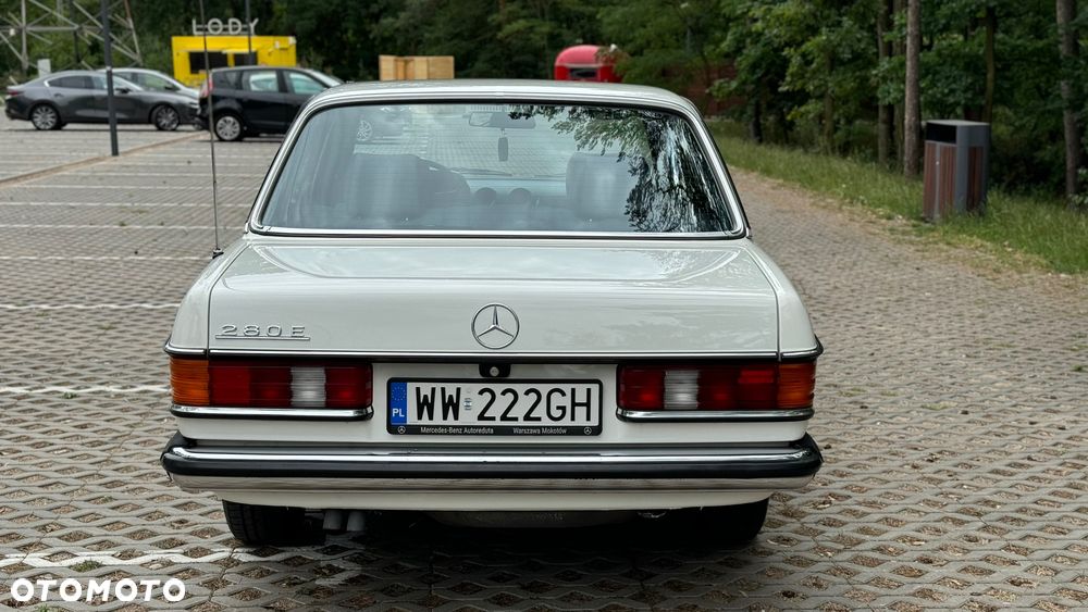 Mercedes-Benz W123 - 8