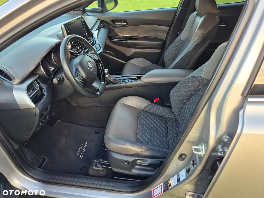 Toyota C-HR Business-Edition - 13