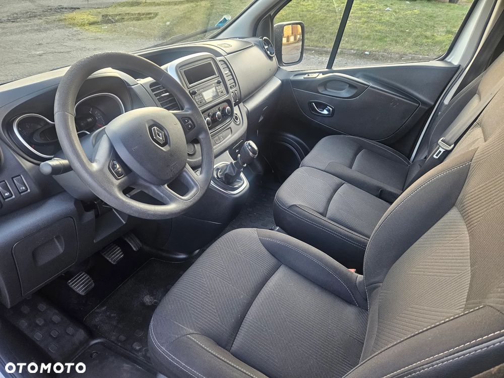 Renault Trafic - 15
