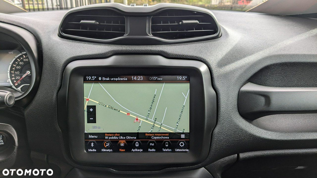 Jeep Renegade - 30