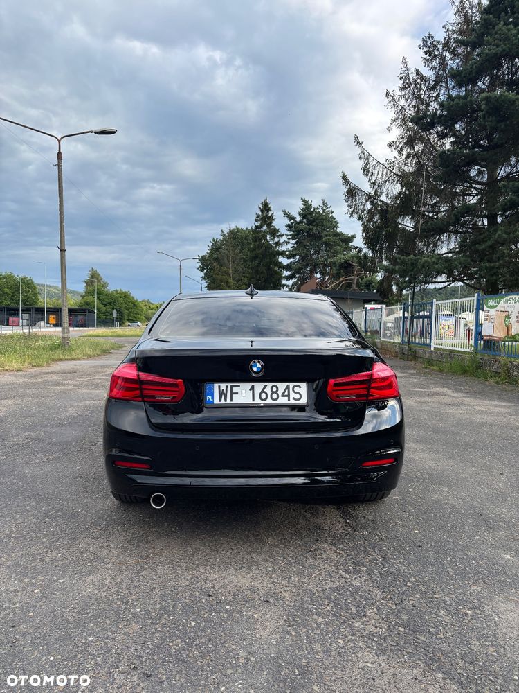 BMW Seria 3 318i Sport Line - 9