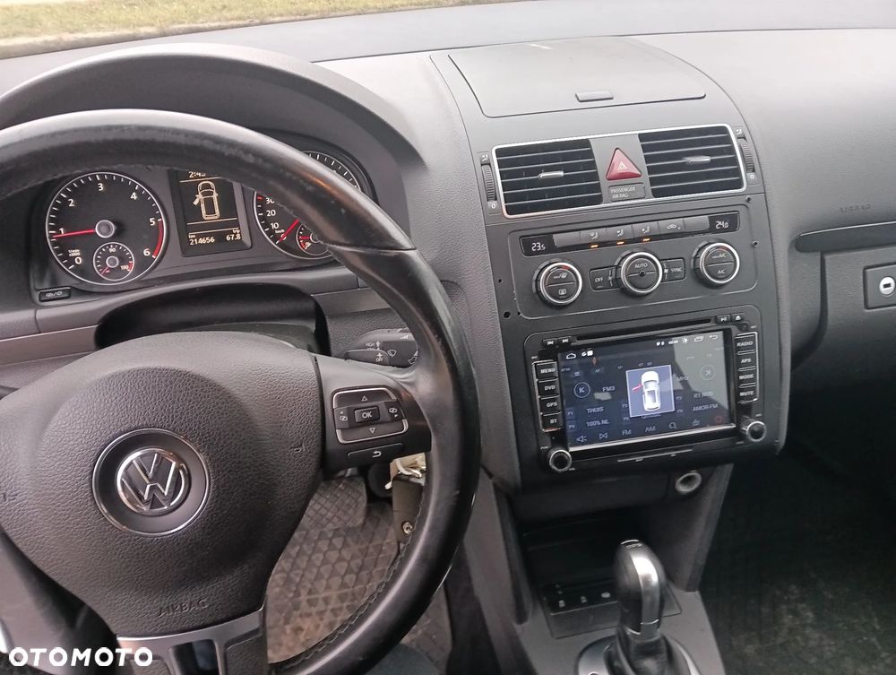 Volkswagen Touran 2.0 TDI DSG Highline - 14