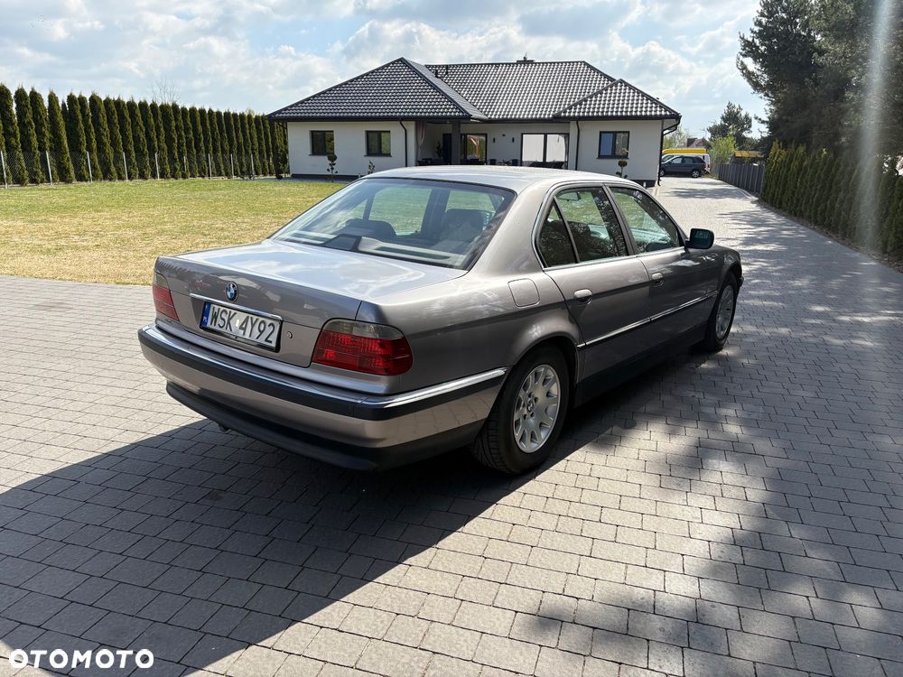 BMW Seria 7 730d - 5