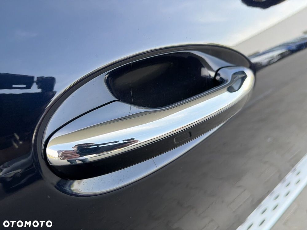 Mercedes-Benz GLC - 19
