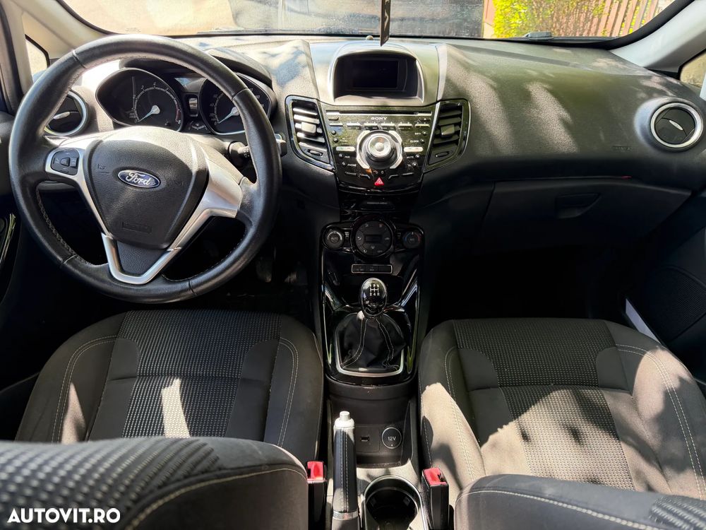 Ford Fiesta 1.0 EcoBoost Titanium - 5