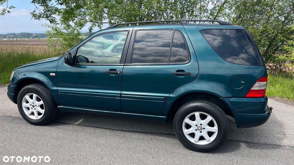 Mercedes-Benz ML 320 - 29