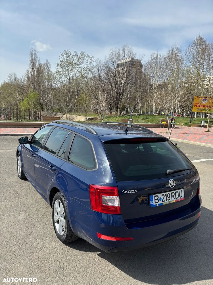 Skoda Octavia 2.0 TDI ELEGANCE DSG - 12