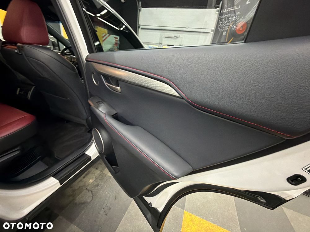 Lexus NX - 16