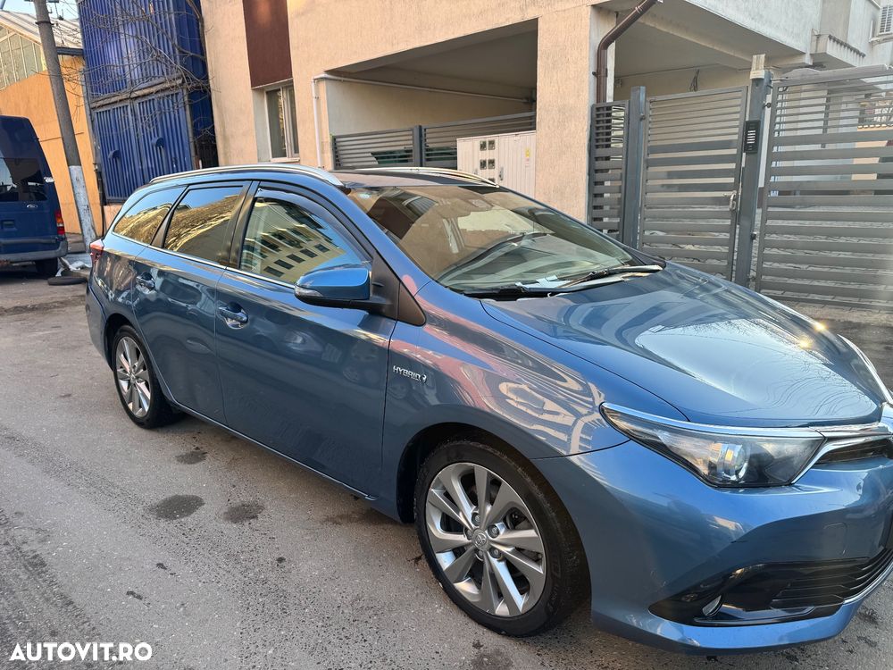 Toyota Auris - 1