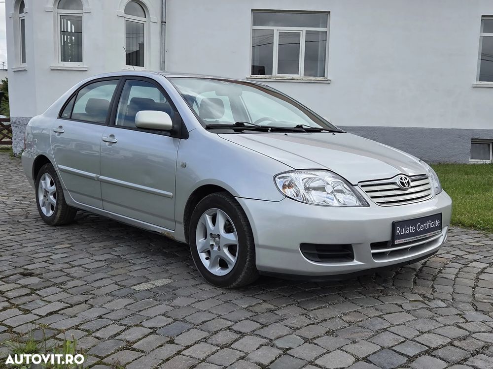 Toyota Corolla 1.6 Sdn. Xellence - 2