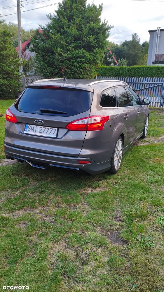 Ford Focus 1.6 TDCi ECOnetic 88g Start-Stopp-System Titanium - 4